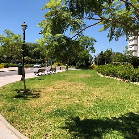 Rentcostadelsol Dona Sofia B דירה פואנגירולה